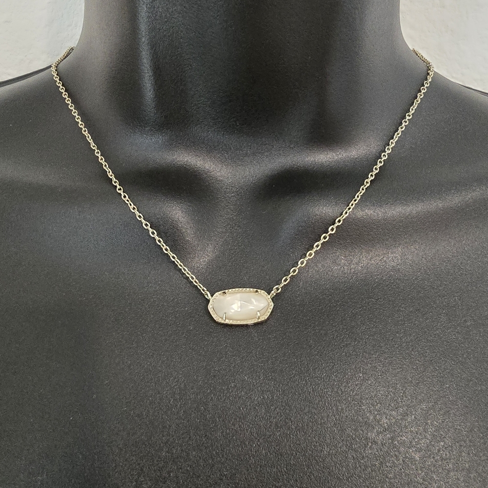 Kendra Scott Elisa Necklace Ivory Mother Of Pearl Gold